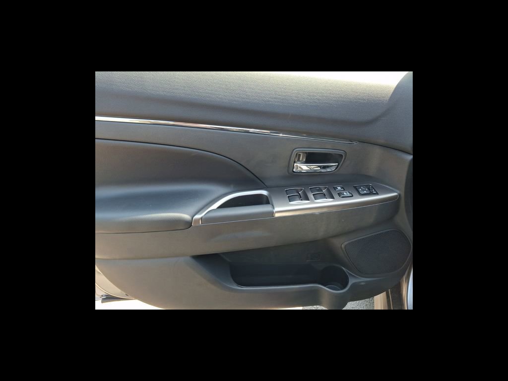 2026 Mitsubishi Outlander Sport SE - Photo 8